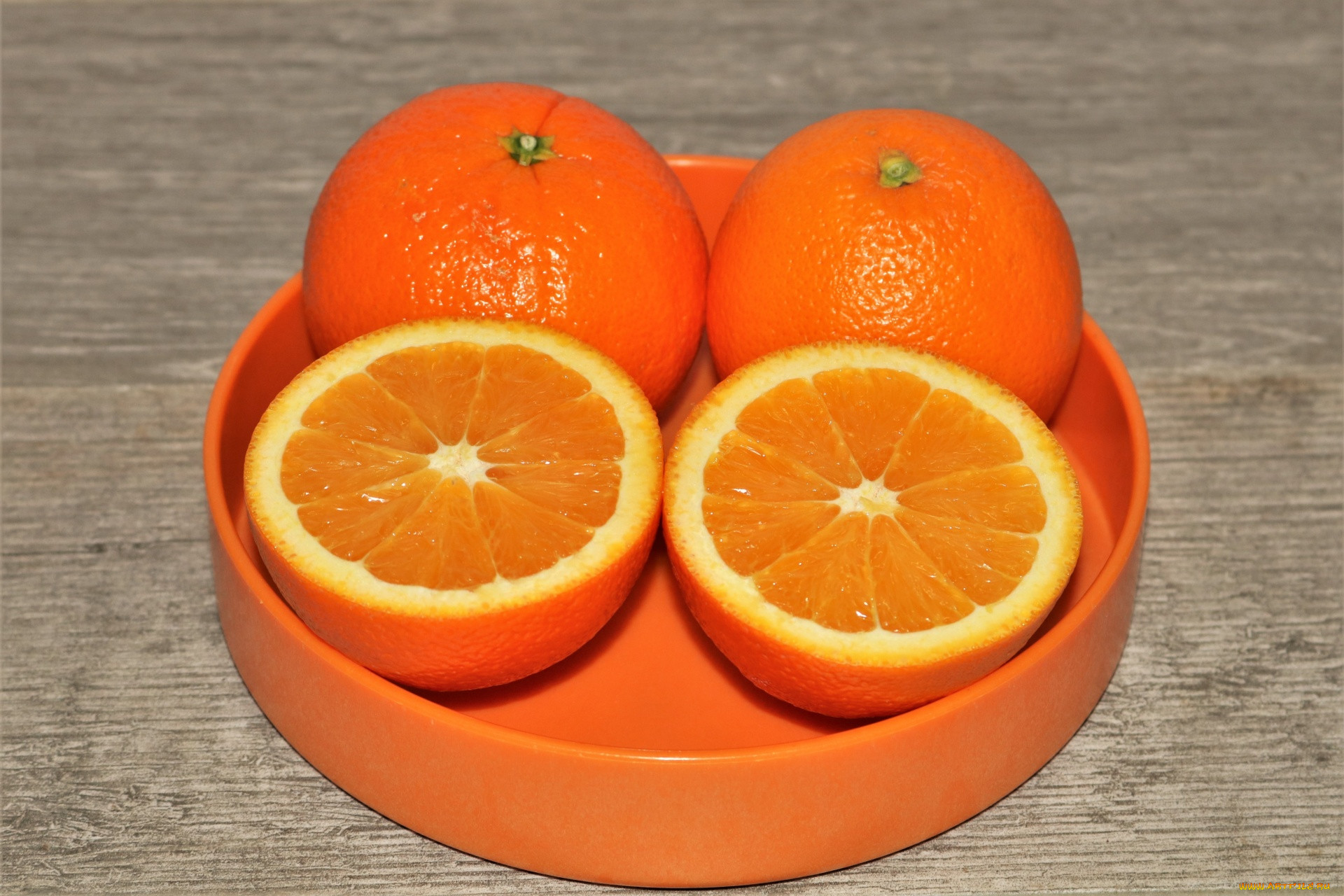 Сколько можно съедать апельсинов в день. Апельсин 2l. 2 Апельсина. Настоящий апельсин. Апельсины на рабочий стол.
